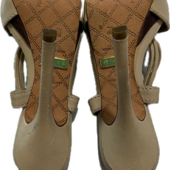 L.A.M.B. Tan and Brown Heels with Bow Detail - Picture 8 of 9